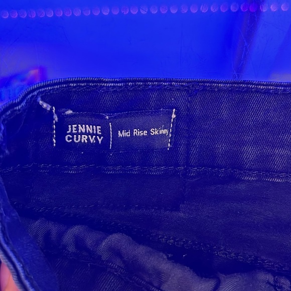 Cut Off True Religion Shorts - Picture 5 of 9